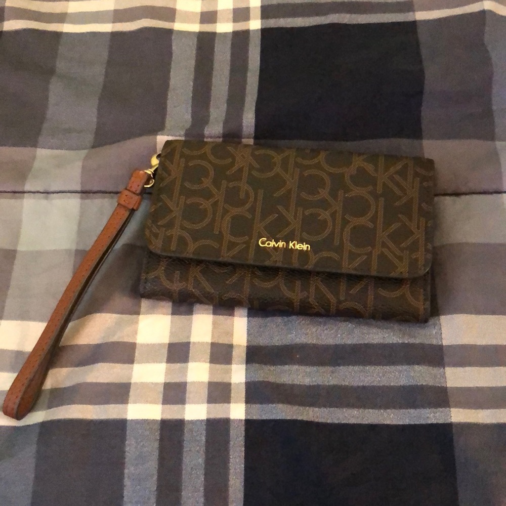 Calvin Klein wristlet